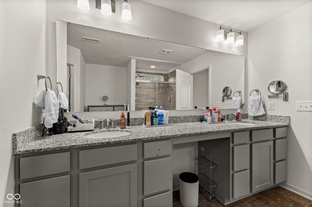 1398 Sarah Way, Avon, IN 46123