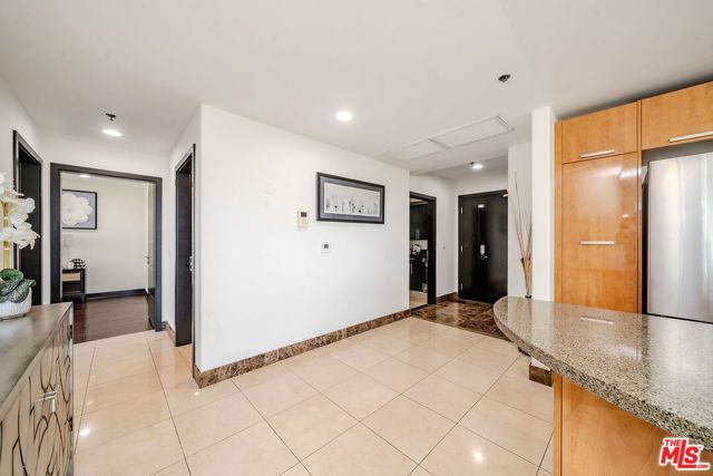 702 S Serrano Avenue 605, Los Angeles, CA 90005