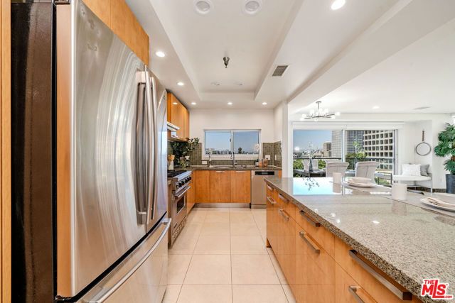 702 S Serrano Avenue 605, Los Angeles, CA 90005