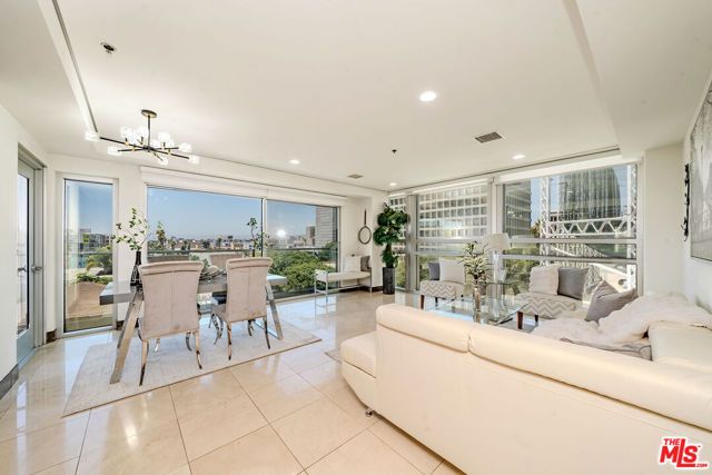 702 S Serrano Avenue 605, Los Angeles, CA 90005