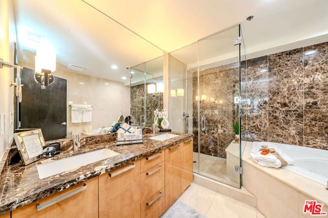 702 S Serrano Avenue 605, Los Angeles, CA 90005