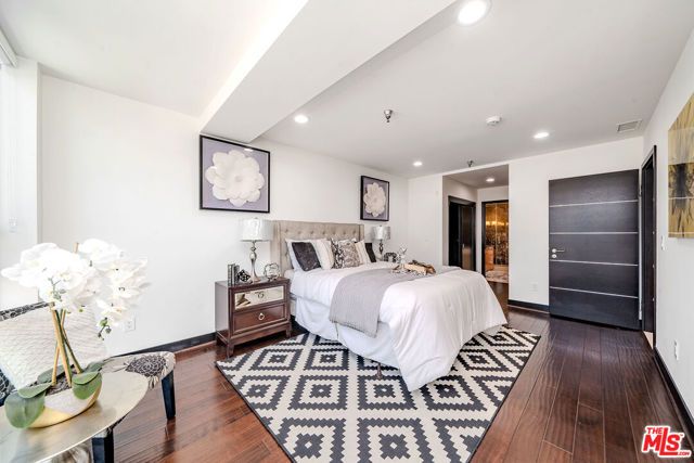 702 S Serrano Avenue 605, Los Angeles, CA 90005