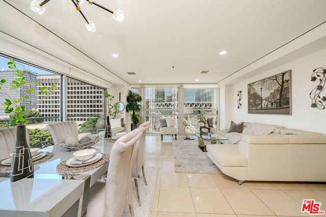 702 S Serrano Avenue 605, Los Angeles, CA 90005