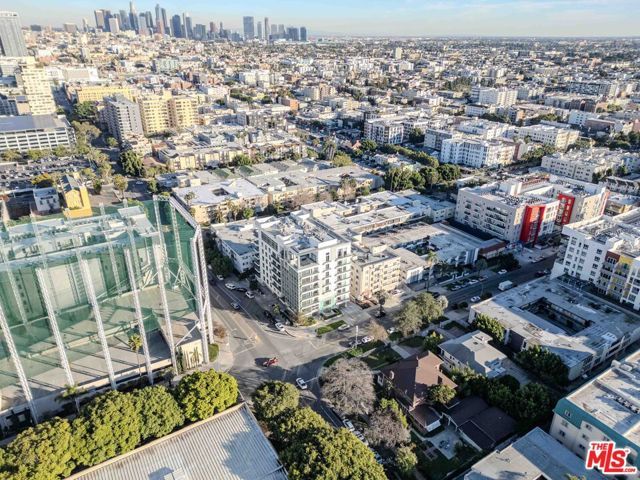 702 S Serrano Avenue 605, Los Angeles, CA 90005