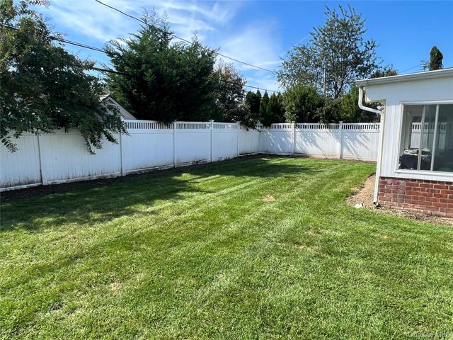3938 Bernice Road, Seaford, NY 11783