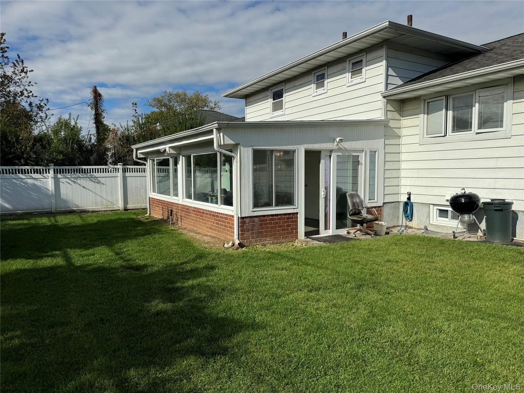 3938 Bernice Road, Seaford, NY 11783 — photo 4