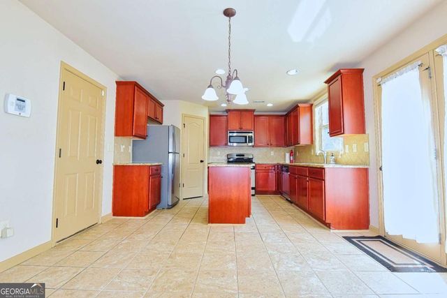 1721 Bridle Road, Lawrenceville, GA 30043