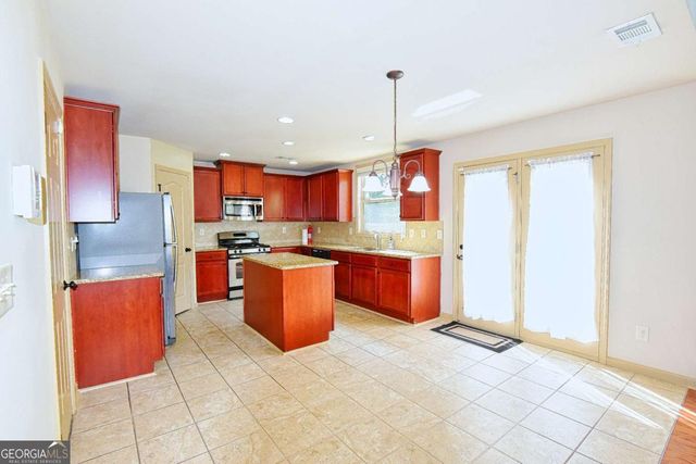 1721 Bridle Road, Lawrenceville, GA 30043