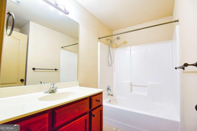 1721 Bridle Road, Lawrenceville, GA 30043