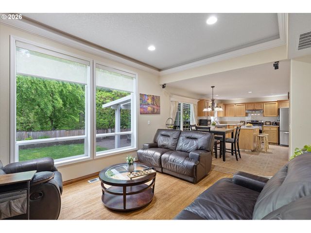 14854 Nw FAWNLILY Dr, Portland, OR 97229