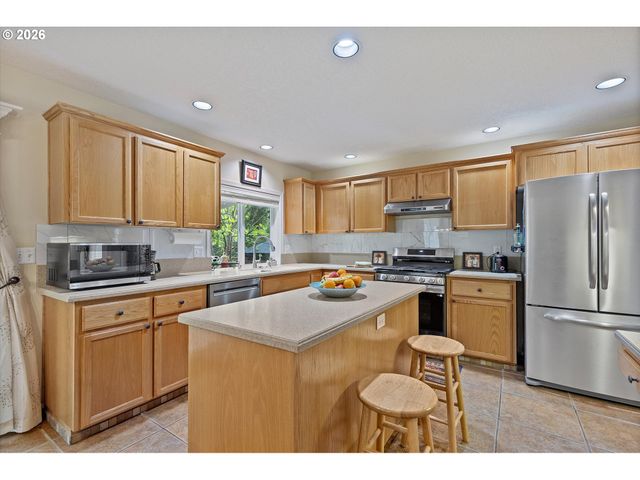 14854 Nw FAWNLILY Dr, Portland, OR 97229