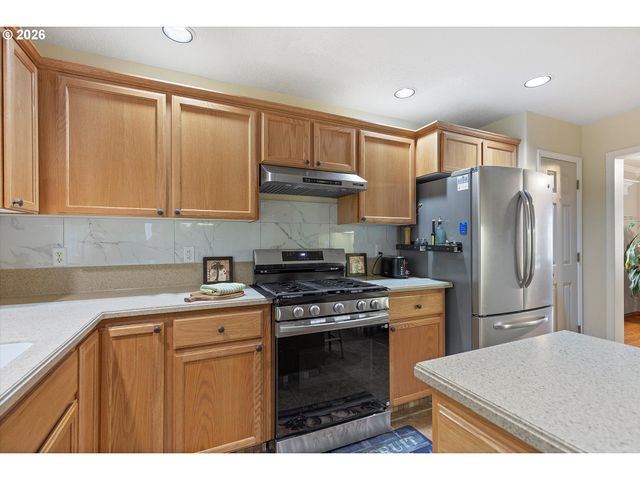 14854 Nw FAWNLILY Dr, Portland, OR 97229