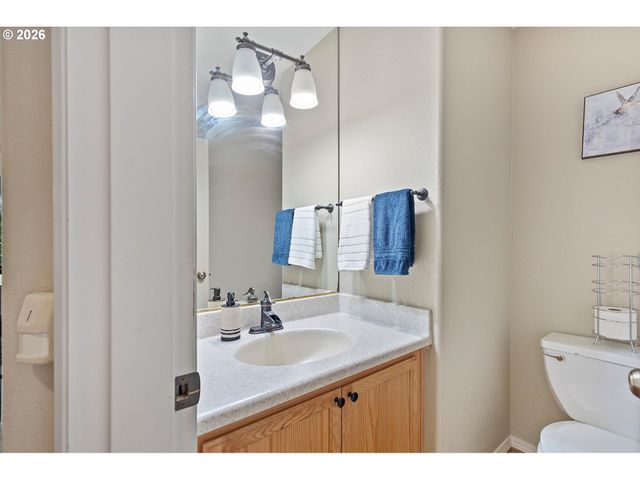 14854 Nw FAWNLILY Dr, Portland, OR 97229