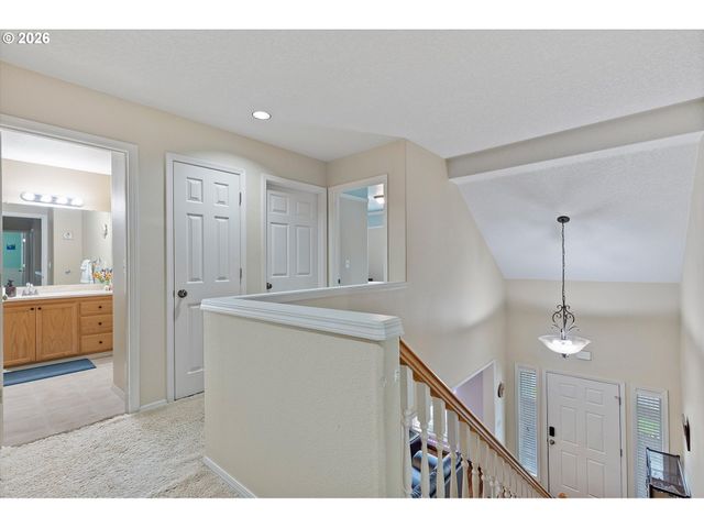 14854 Nw FAWNLILY Dr, Portland, OR 97229