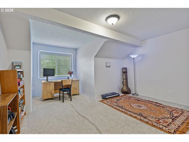 14854 Nw FAWNLILY Dr, Portland, OR 97229