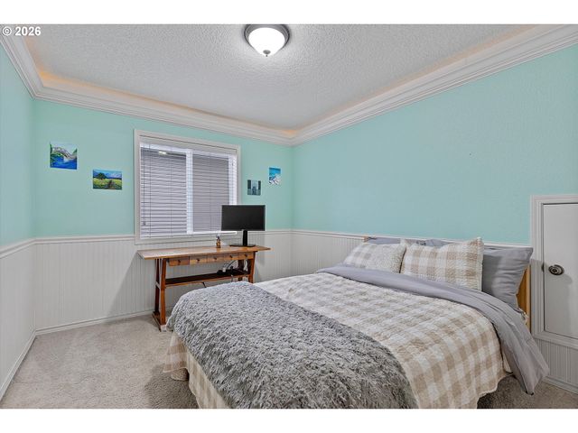 14854 Nw FAWNLILY Dr, Portland, OR 97229