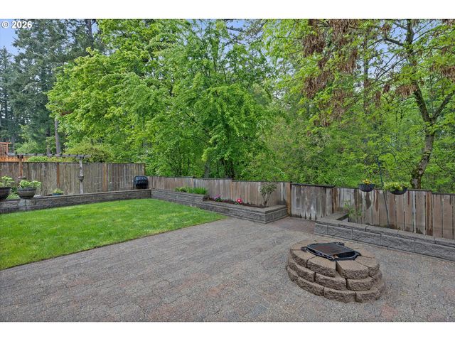 14854 Nw FAWNLILY Dr, Portland, OR 97229