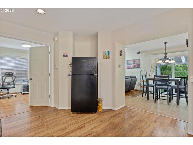 14854 Nw FAWNLILY Dr, Portland, OR 97229