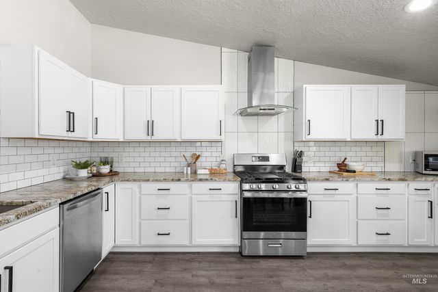 629 Lone Star Road, Nampa, ID 83651