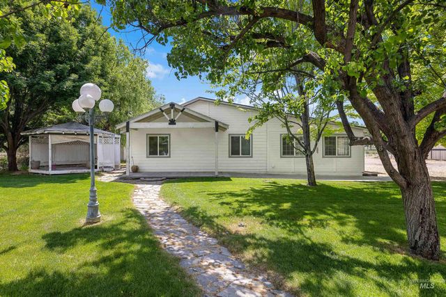 629 Lone Star Road, Nampa, ID 83651