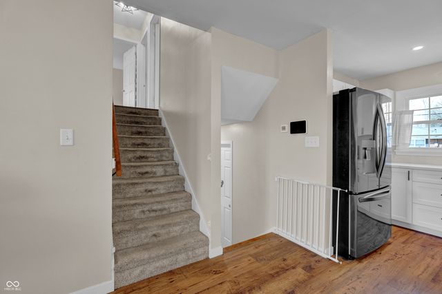 3520 Lantern Lane, Columbus, IN 47203