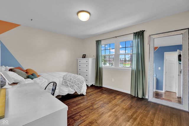 3520 Lantern Lane, Columbus, IN 47203