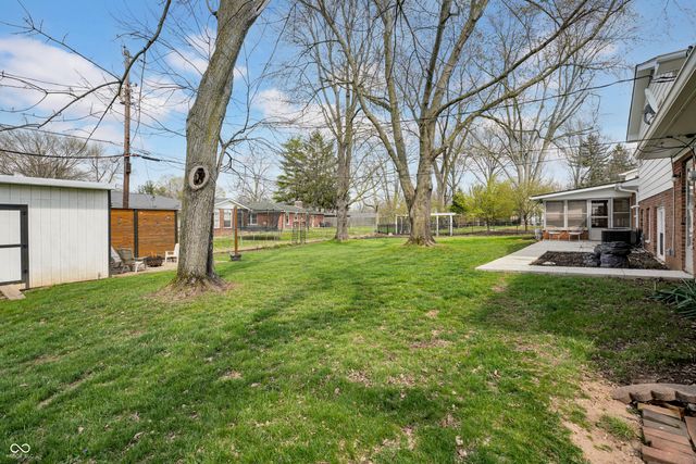 3520 Lantern Lane, Columbus, IN 47203