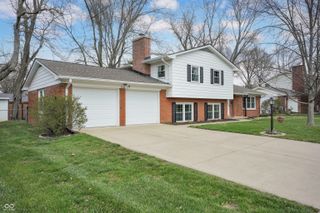 3520 Lantern Lane, Columbus, IN 47203