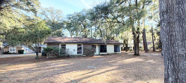 15 Prince William Drive, Port Royal, SC 29935