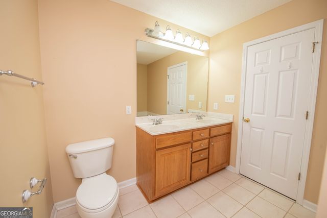 122 Emberly Lane, Warner Robins, GA 31088