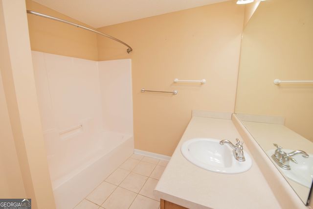 122 Emberly Lane, Warner Robins, GA 31088