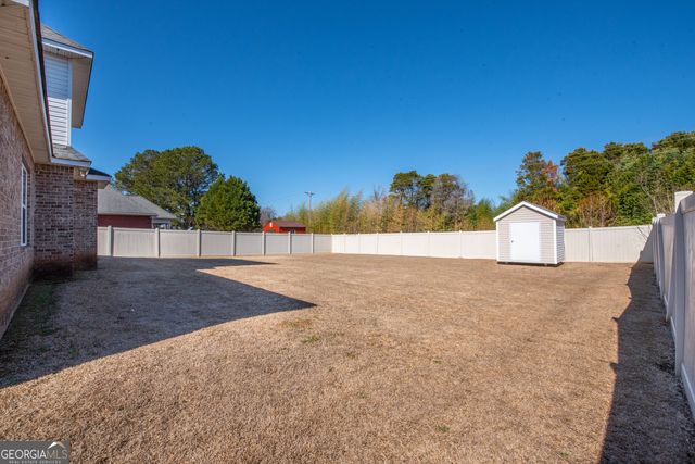 122 Emberly Lane, Warner Robins, GA 31088