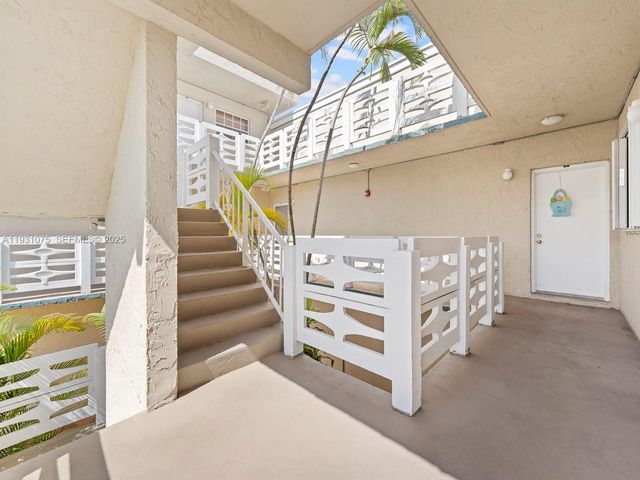 21121 SW 85th Ave 202, Cutler Bay, FL 33189