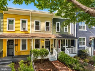1115 HOLBROOK TER NE, Washington, DC 20002