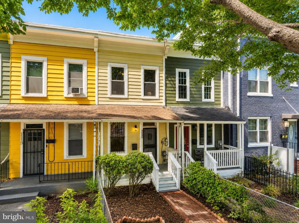 1115 HOLBROOK TER NE, Washington, DC 20002