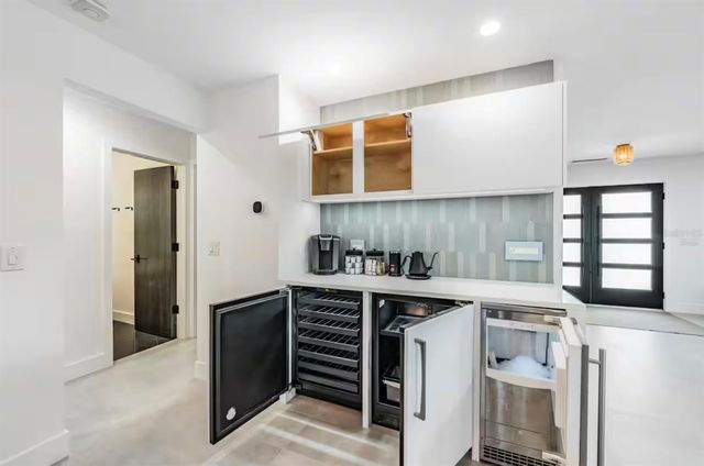 616 FAYETTE DRIVE N, Safety Harbor, FL 34695