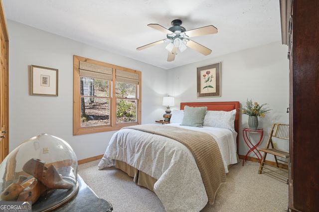 1449 Cherokee Lane, Mccaysville, GA 30555