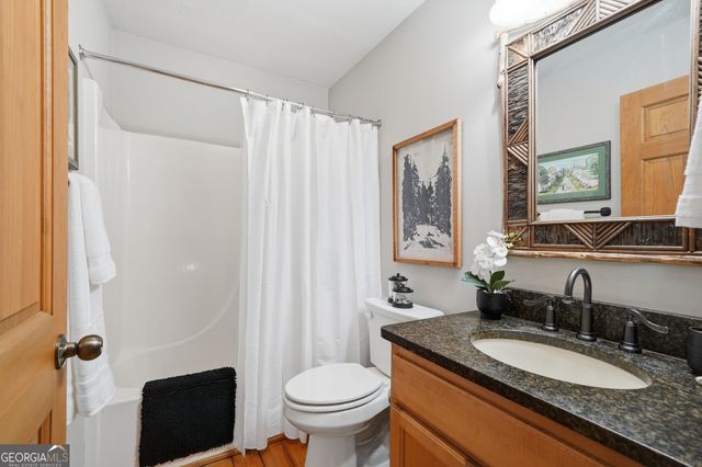 1449 Cherokee Lane, Mccaysville, GA 30555