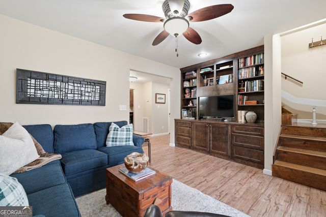 1449 Cherokee Lane, Mccaysville, GA 30555