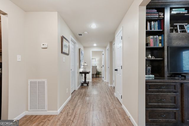 1449 Cherokee Lane, Mccaysville, GA 30555