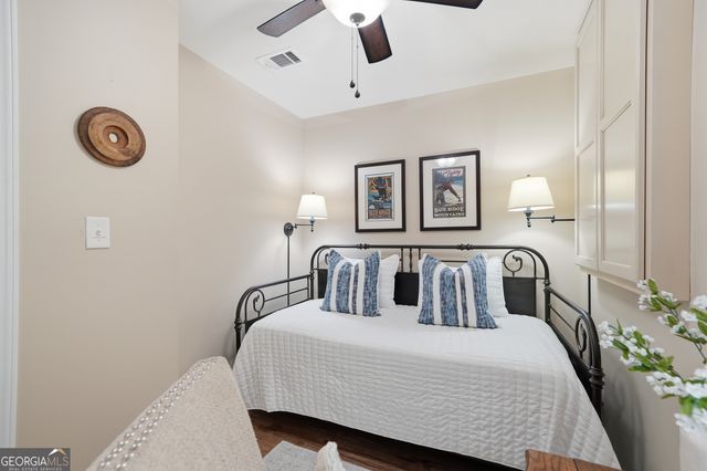 1449 Cherokee Lane, Mccaysville, GA 30555