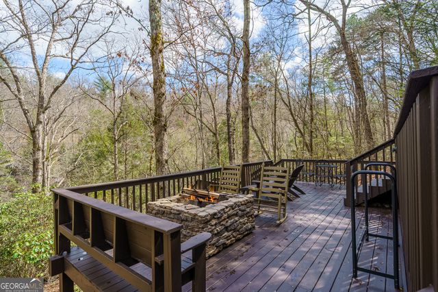 1449 Cherokee Lane, Mccaysville, GA 30555