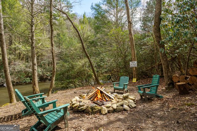 1449 Cherokee Lane, Mccaysville, GA 30555