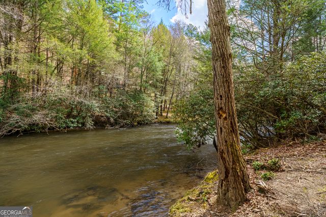 1449 Cherokee Lane, Mccaysville, GA 30555