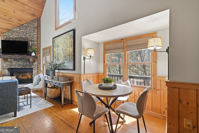 1449 Cherokee Lane, Mccaysville, GA 30555