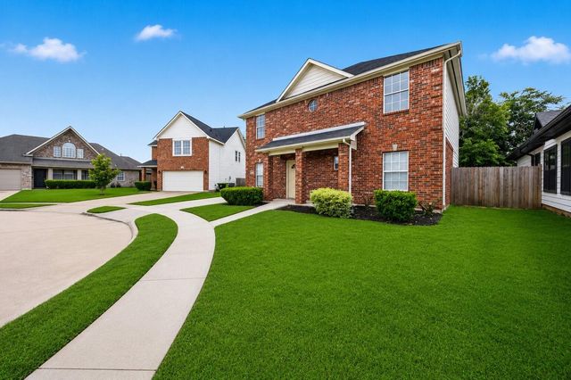 1911 Oak Hollow Court, Missouri City, TX 77489
