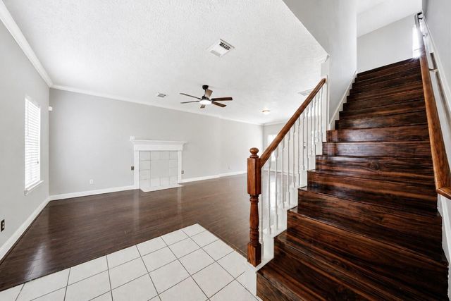 1911 Oak Hollow Court, Missouri City, TX 77489