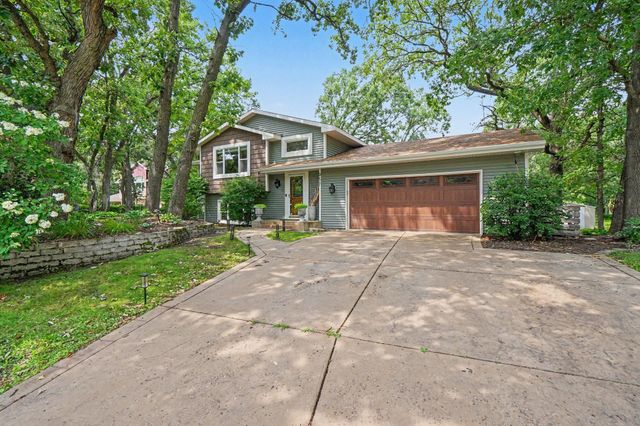 957 118th Lane NW, Coon Rapids, MN 55448