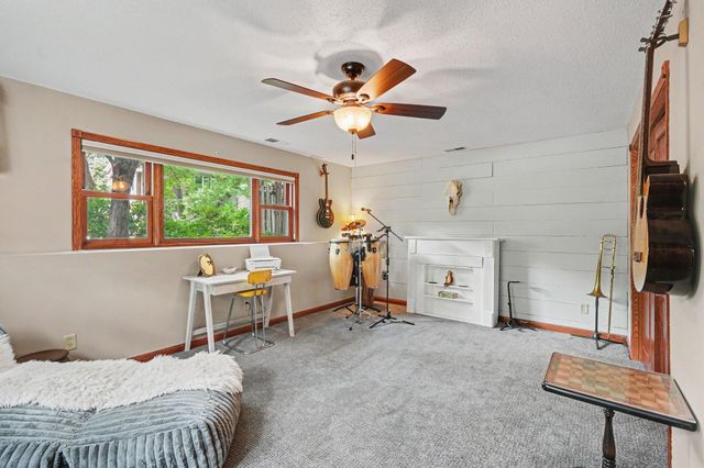 957 118th Lane NW, Coon Rapids, MN 55448