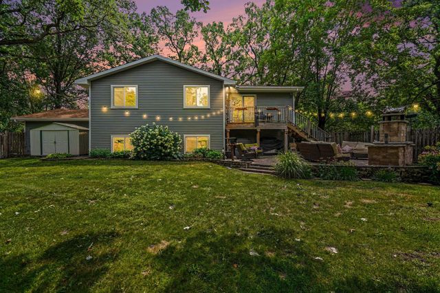 957 118th Lane NW, Coon Rapids, MN 55448
